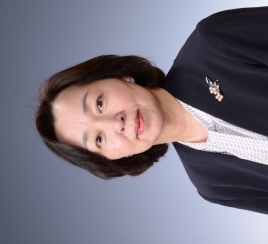 学校法人高水学園 岩国短期大学理事長 髙橋 典子